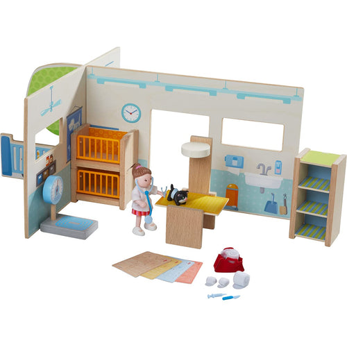 Tierarzt-Spielset Holz Tierklinik 4 Räume mit Figur ab 3 Jahren