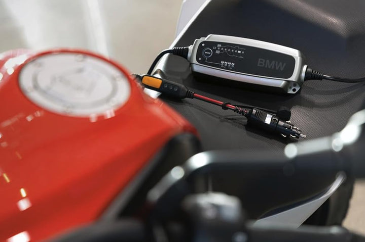 Motorrad-Batterieladegerät mit Erhaltungsladung für Winterlagerung - Bild 5