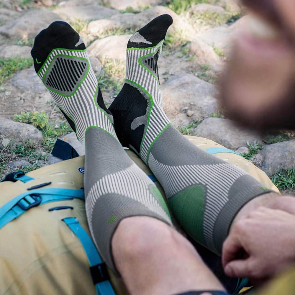 Kompressionssocken Wandern Unisex mit 6 Funktionszonen, Grau XL - Bild 3