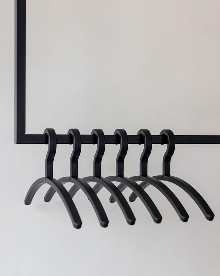 Kleiderbügel Kunststoff 6er Set Schwarz 46 cm platzsparend