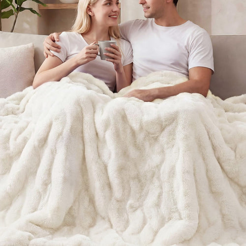 Kuscheldecke Kunstfell-Optik 150x200 cm Beige Fleece Sofadecke