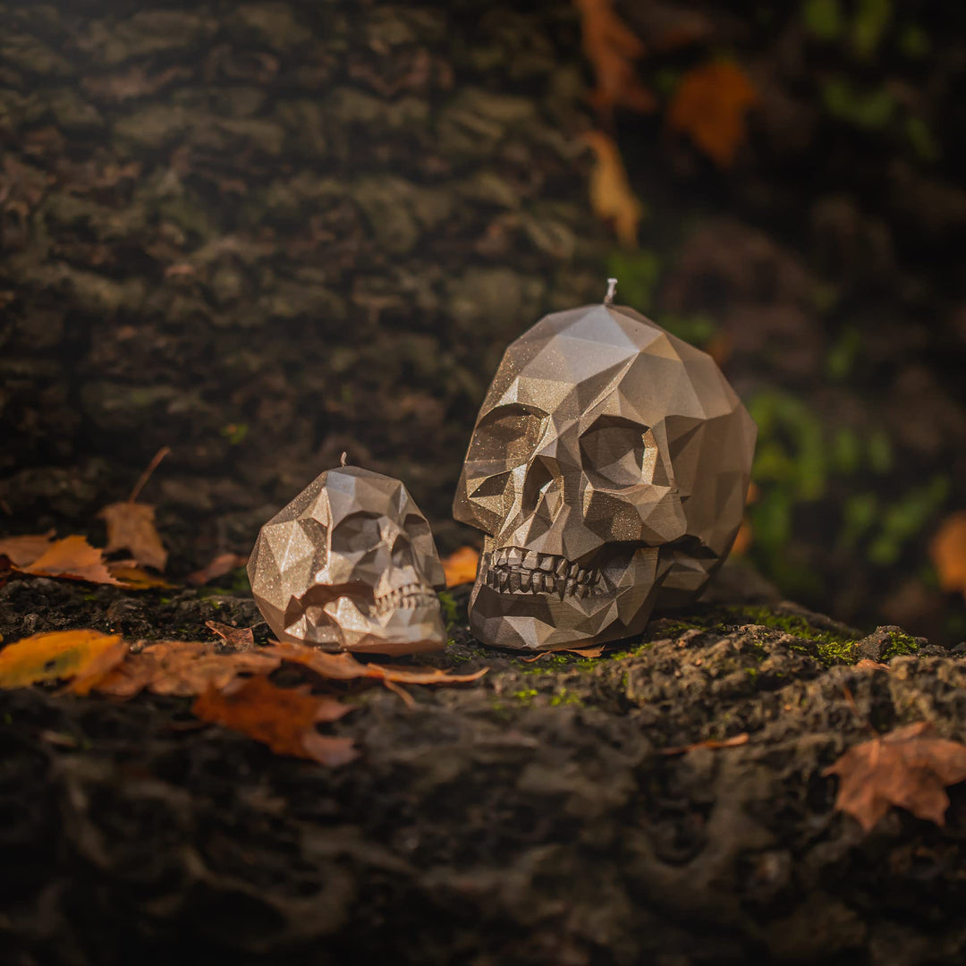 Totenkopf Kerze Low-Poly Dunkelrosa handgemacht 7,5 cm - Bild 8