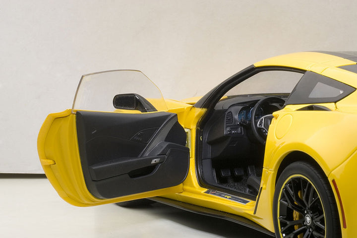 Modellauto Chevrolet Corvette C7 Z06 C7R 2015 Metall 1:18 gelb/schwarz - Bild 3
