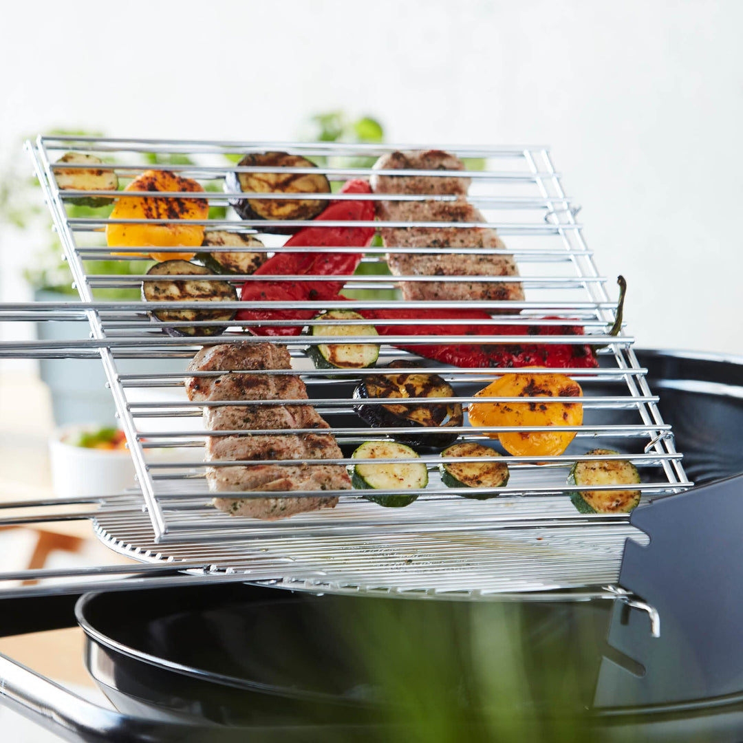 Klappbares Grillgitter Edelstahl verchromt mit FSC-Birkenholzgriff 36x34 cm - Bild 3