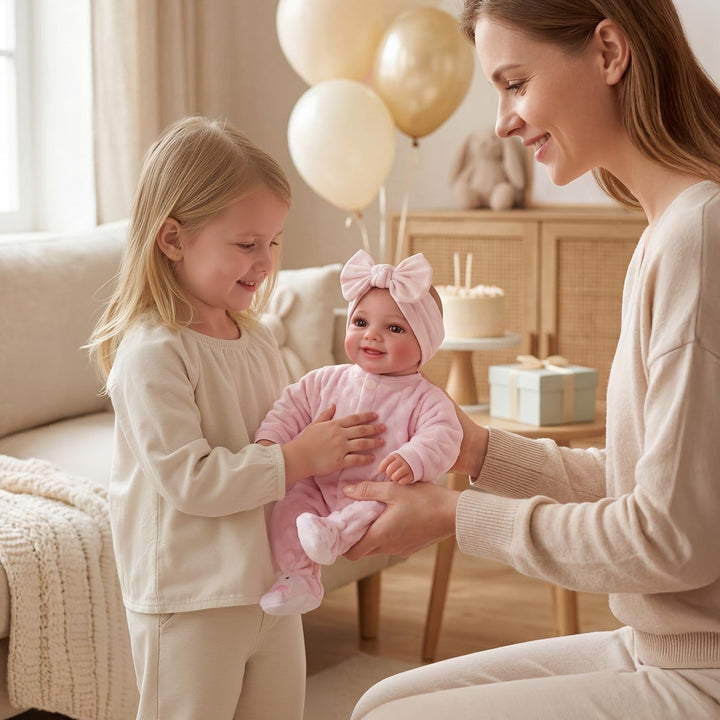 Reborn Puppe Mädchen 17 Zoll Vinyl lebensecht mit Polka-Dot-Outfit - Bild 6
