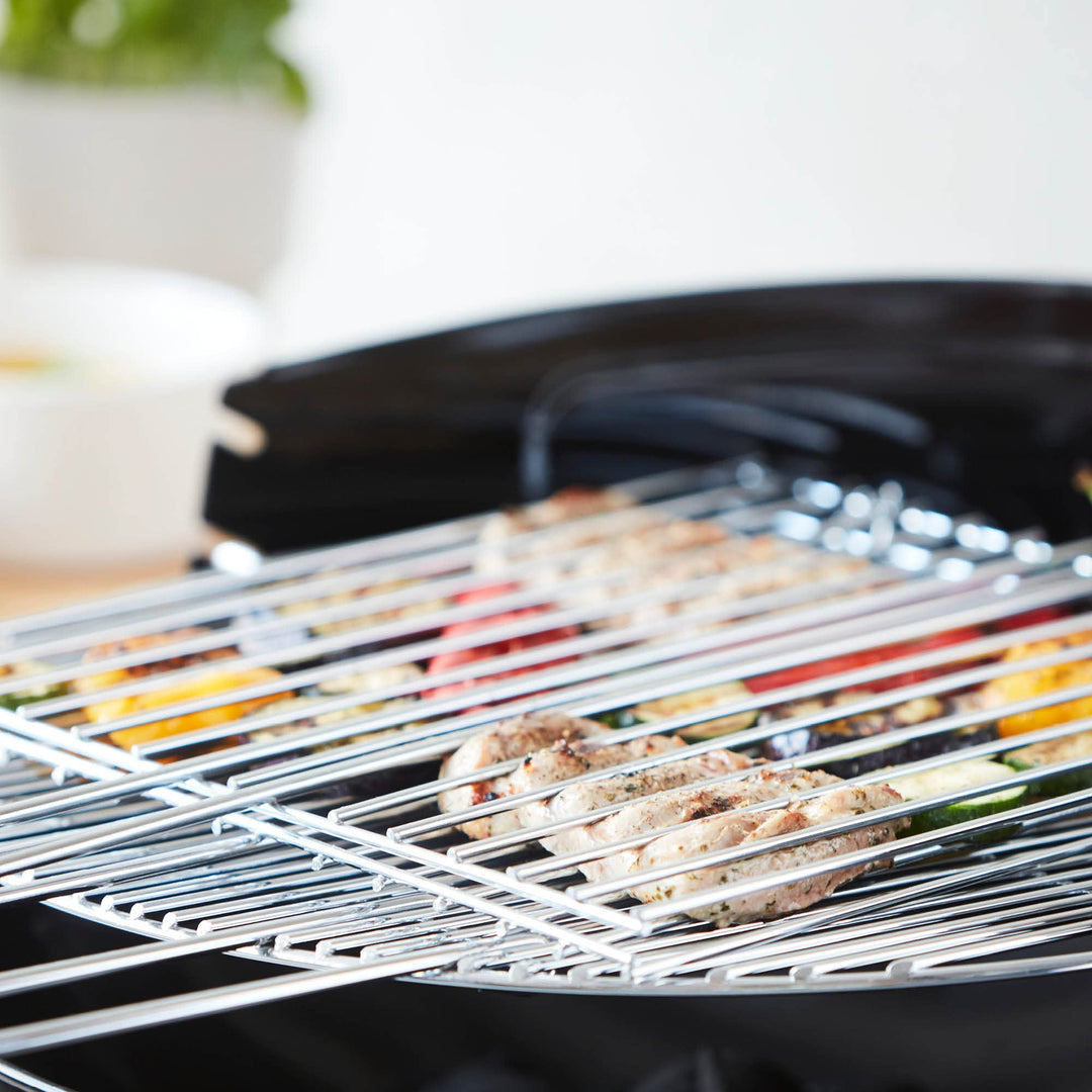 Klappbares Grillgitter Edelstahl verchromt mit FSC-Birkenholzgriff 36x34 cm - Bild 2