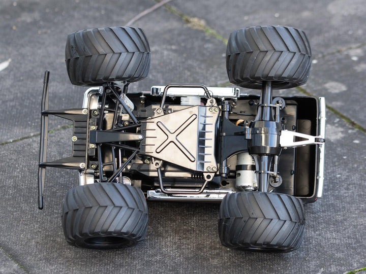 RC Monster Truck Bausatz 1:12 Schwarze Edition mit Wheelie-Bar - Bild 5