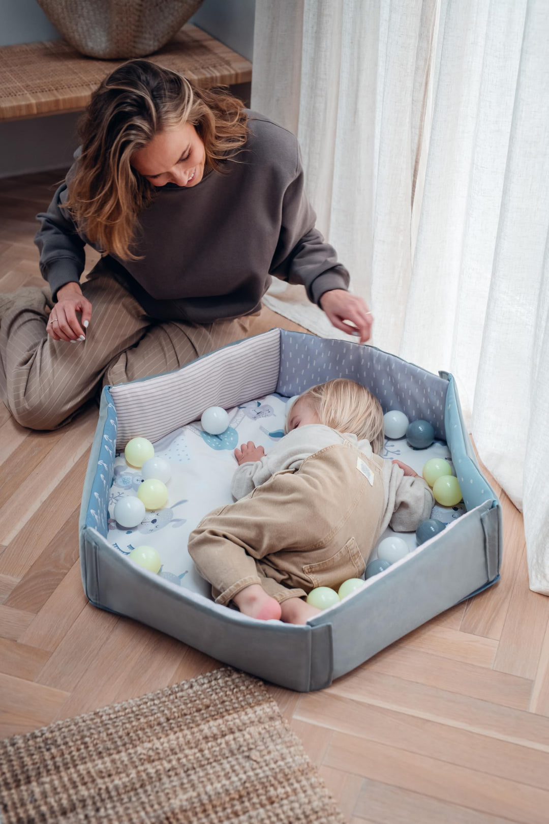 Spielbogen mit Krabbeldecke 3-in-1 Bällebad Aktivitätsmatte Baby