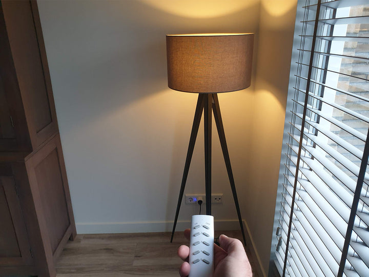 Funksteckdosen-Set 6-fach mit 2 Fernbedienungen 3680W - Bild 2