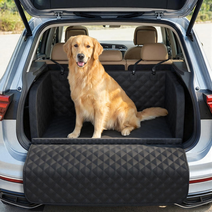 Kofferraumschutz Hund gesteppt mit Seitenschutz und Ladekantenschutz SUV