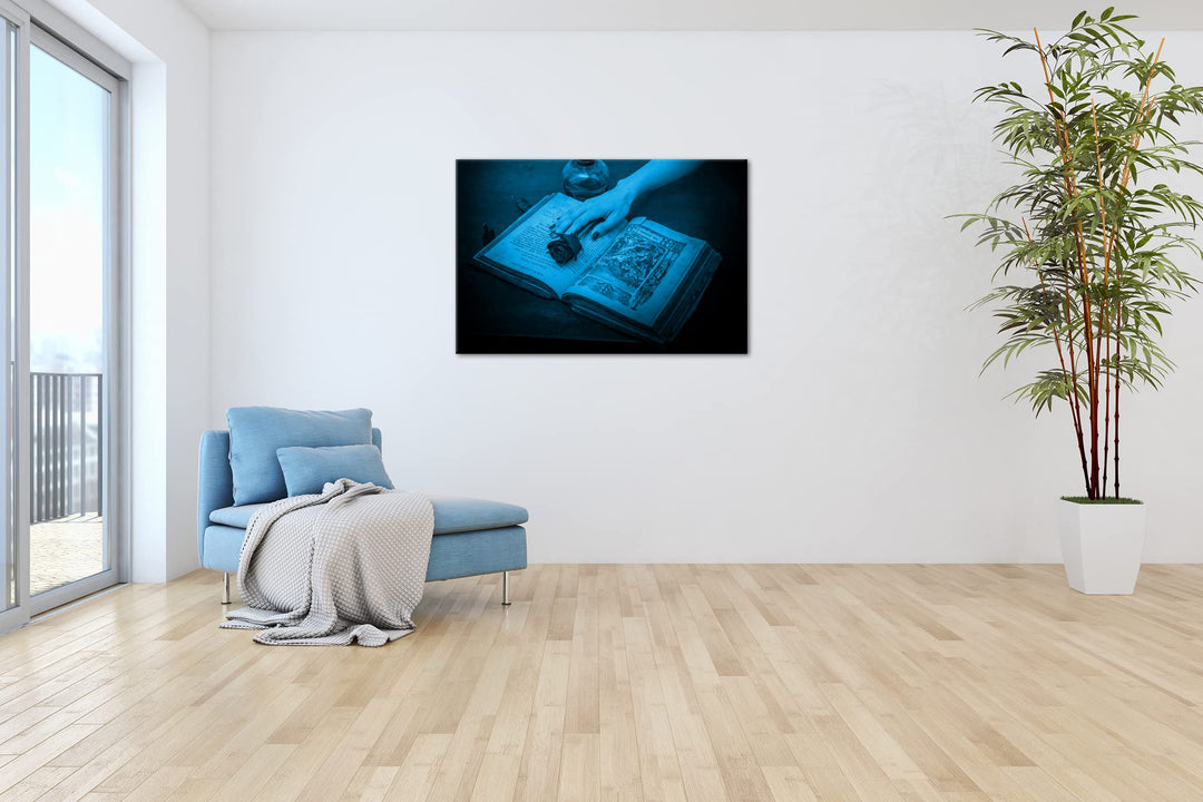 Leinwandbild Rote Rose auf Buch Monochrom Blau 80x60 cm - Bild 4