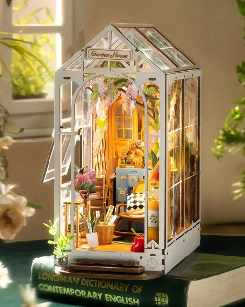 Book Nook Bausatz Holz mit LED 184 Teile Gartenhaus-Miniatur
