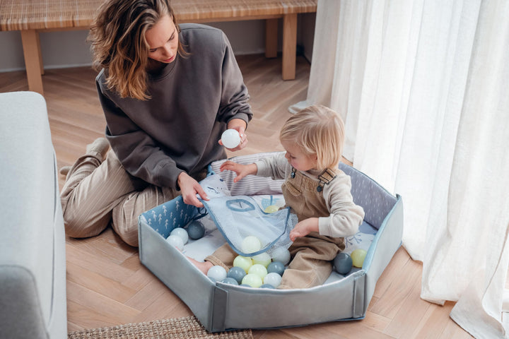Spielbogen mit Krabbeldecke 3-in-1 Bällebad Aktivitätsmatte Baby - Bild 10