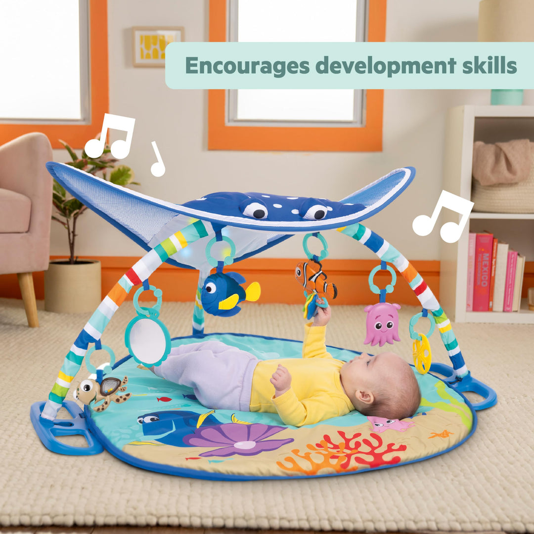 Spieldecke mit Spielbogen Findet Nemo Lichter Melodien Fingerpuppe - Bild 7