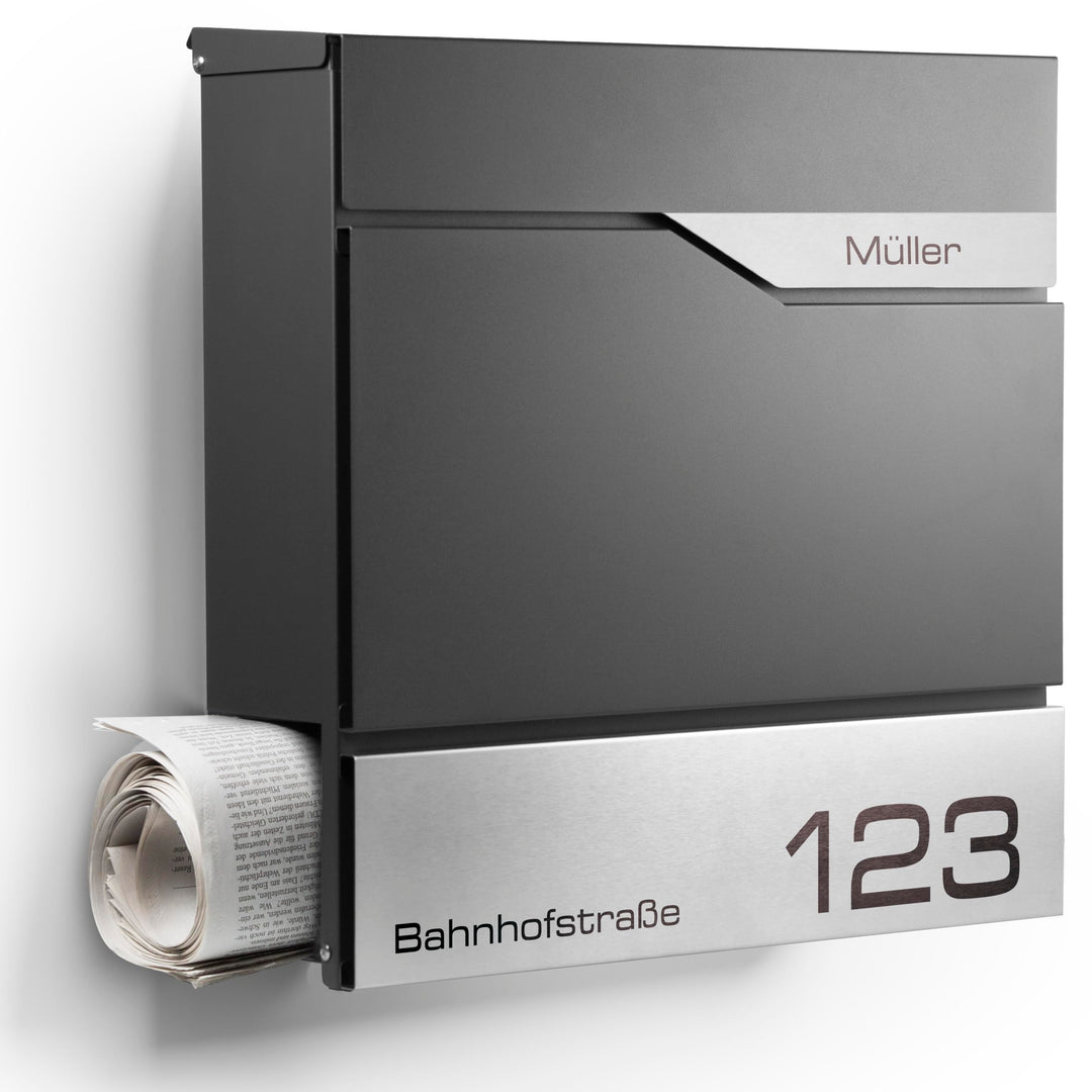 Wand-Briefkasten Stahl personalisierbar mit Gravur Anthrazit RAL 7016