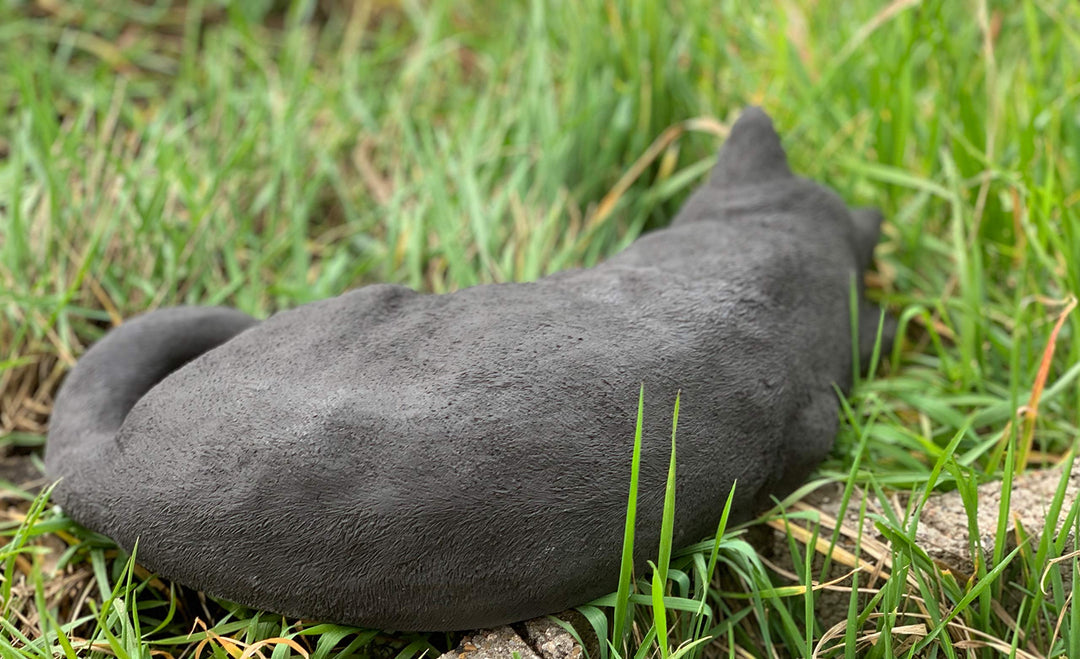 Katzenfigur schlafend Steinguss schwarz frostfest 38 cm Gartendeko - Bild 5