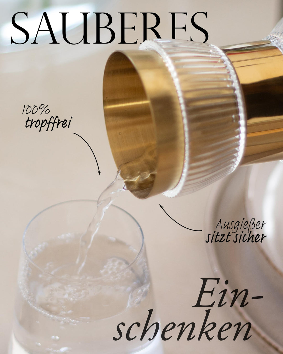 Glaskaraffe mit Ausgiesser und Sieb 1,5 l geriffelt Crystal Silver - Bild 3