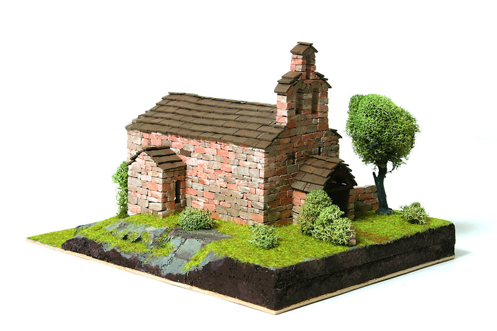 Kirchenmodell Bausatz Keramik &amp; Holz Sta. Maria de Cardet 1:87