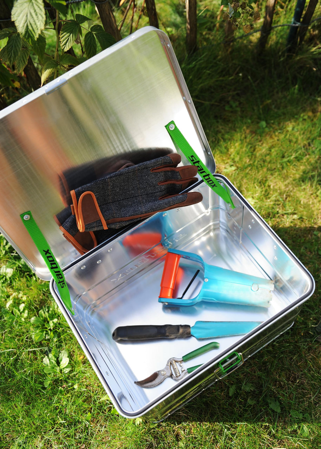 Aluminiumbox 140 Liter staub- und spritzwassergeschützt mit Hebelspannverschlüssen - Bild 5