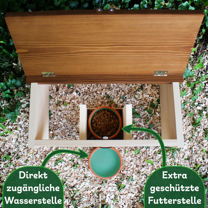 Igelfutterhaus mit Rattenklappe Massivholz 2 Labyrintheingänge - Bild 3