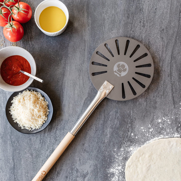 Pizzaschieber Aluminium perforiert mit Buchenholzgriff 120 cm - Bild 7